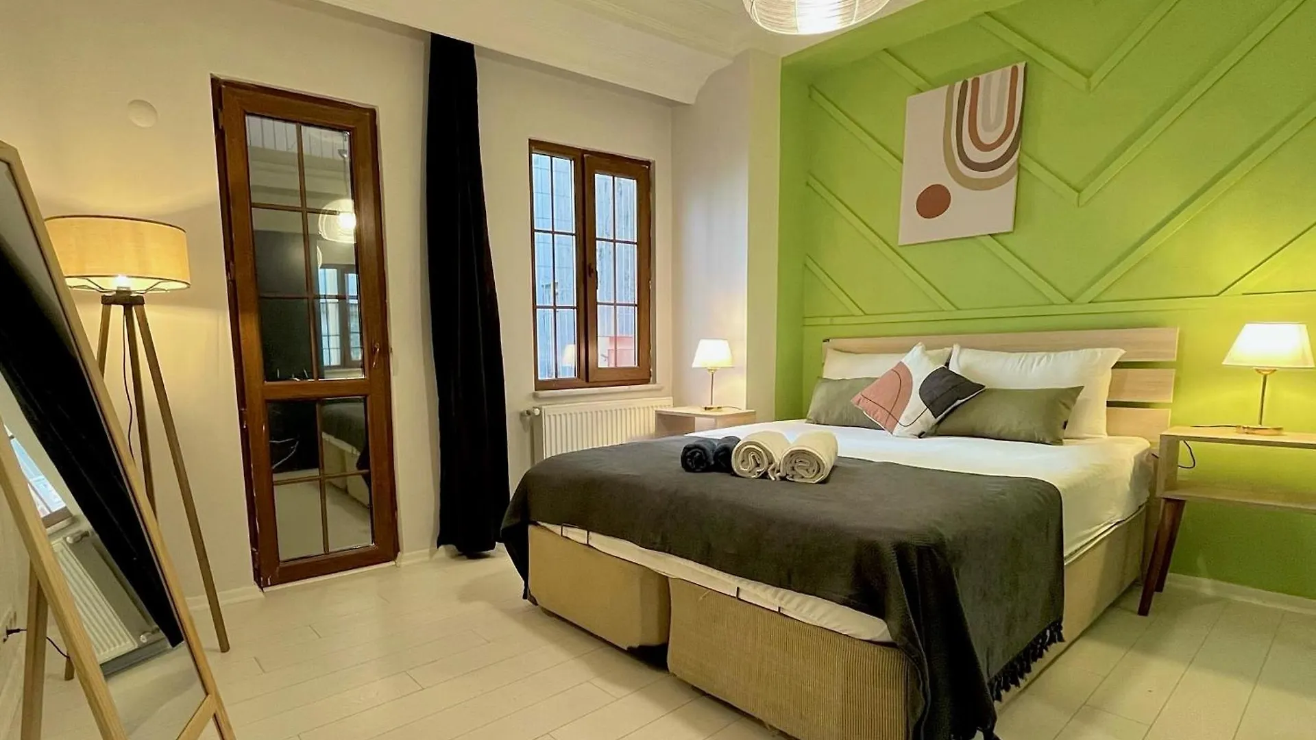 Aparthotel Apartment W/ New Furnitures Next To Istiklal Street And Taksim Square Istanbul Turkey