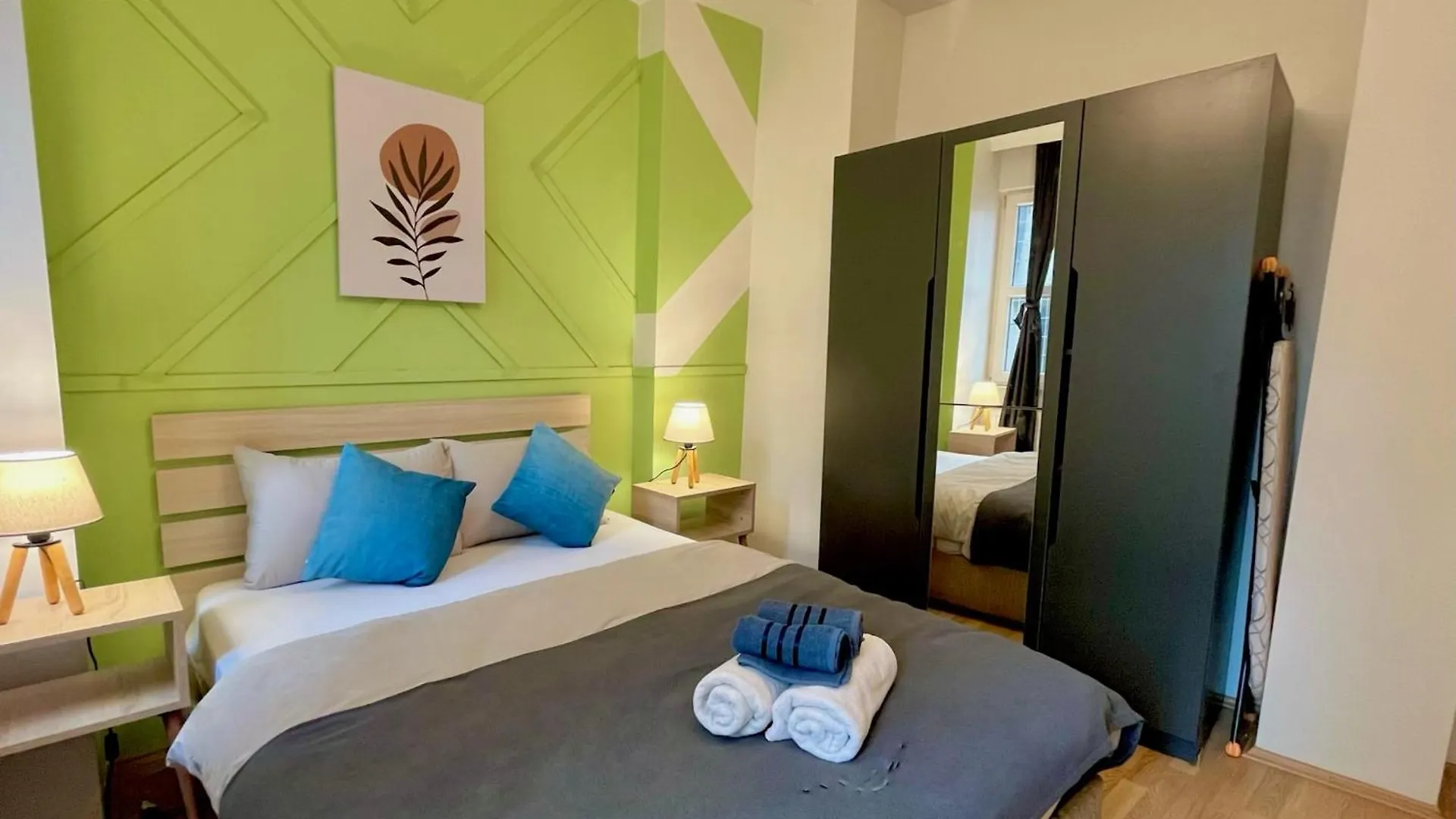 Apartment W/ New Furnitures Next To Istiklal Street And Taksim Square Istambul 0*,