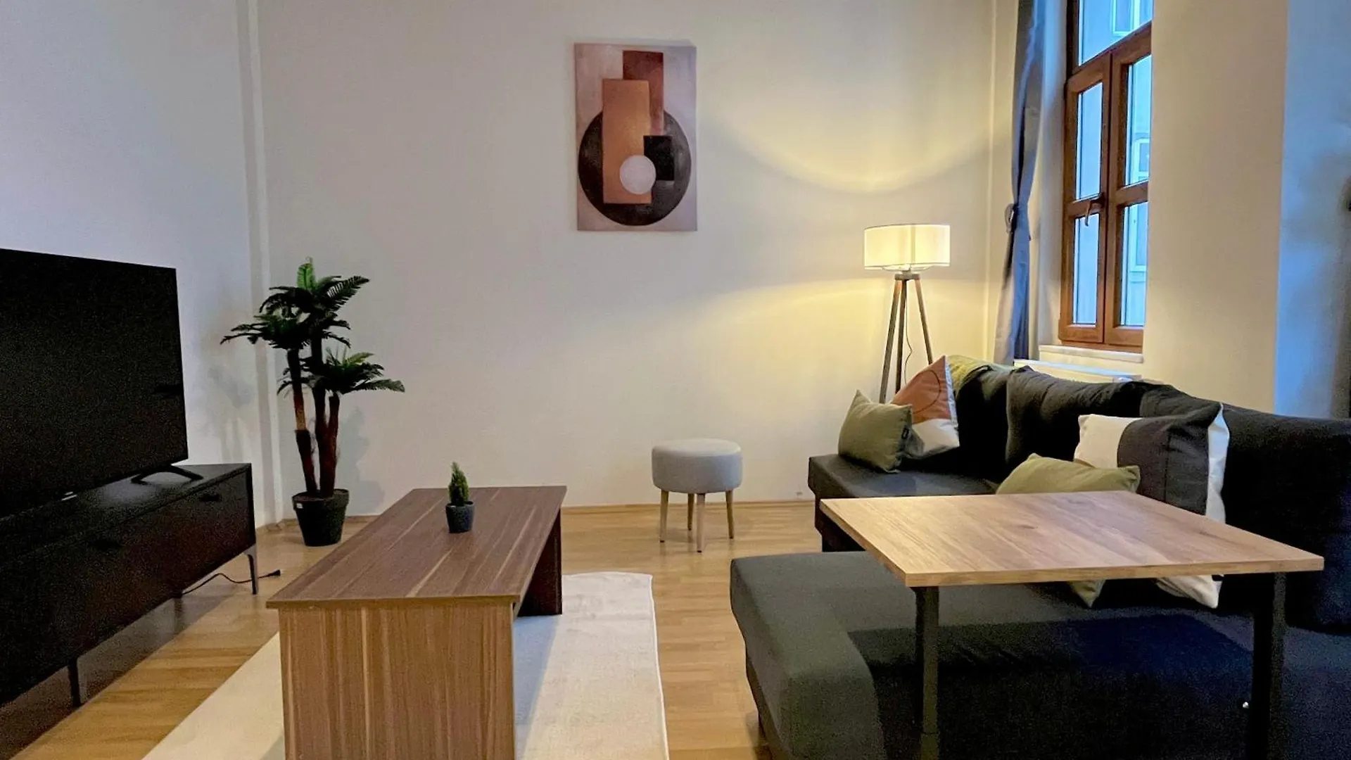 Apartment W/ New Furnitures Next To Istiklal Street And Taksim Square Istambul