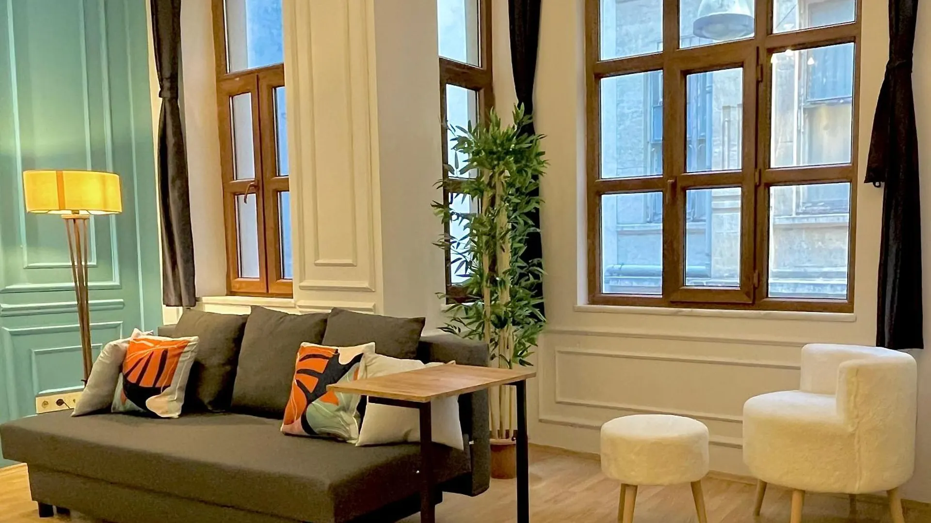 Apartment W/ New Furnitures Next To Istiklal Street And Taksim Square Istambul 0*,
