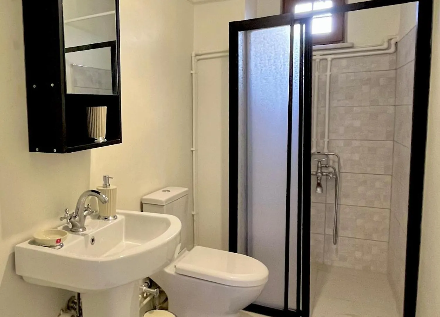 Apartment W/ New Furnitures Next To Istiklal Street And Taksim Square 이스탄불