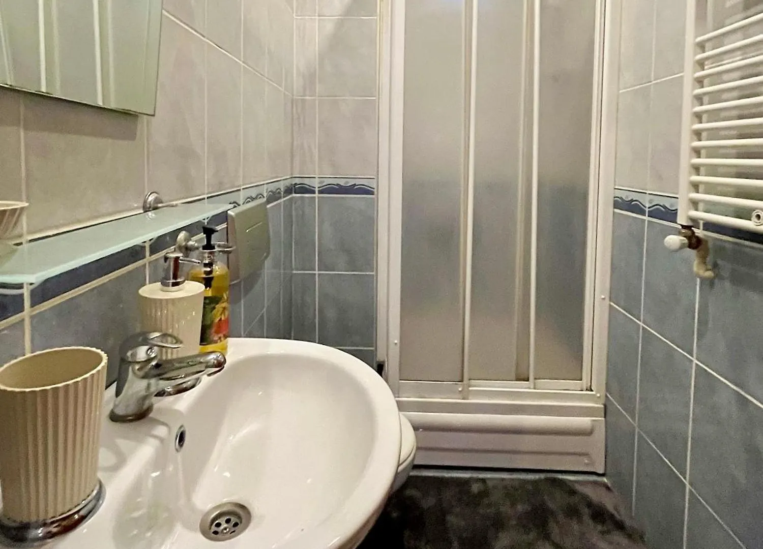 Apartment W/ New Furnitures Next To Istiklal Street And Taksim Square 이스탄불